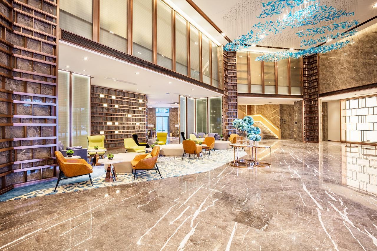 Shenzhen Bantian Huaweizhongcheng Atour Hotel エクステリア 写真