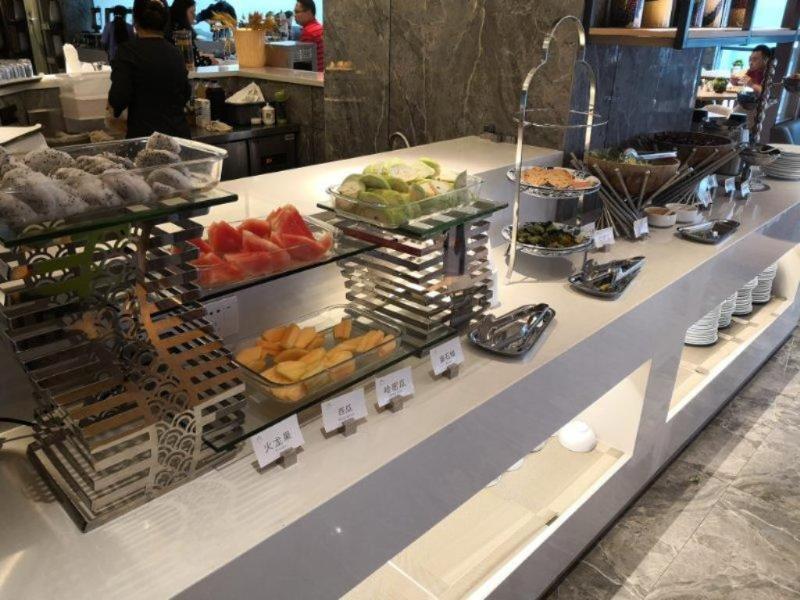 Shenzhen Bantian Huaweizhongcheng Atour Hotel エクステリア 写真